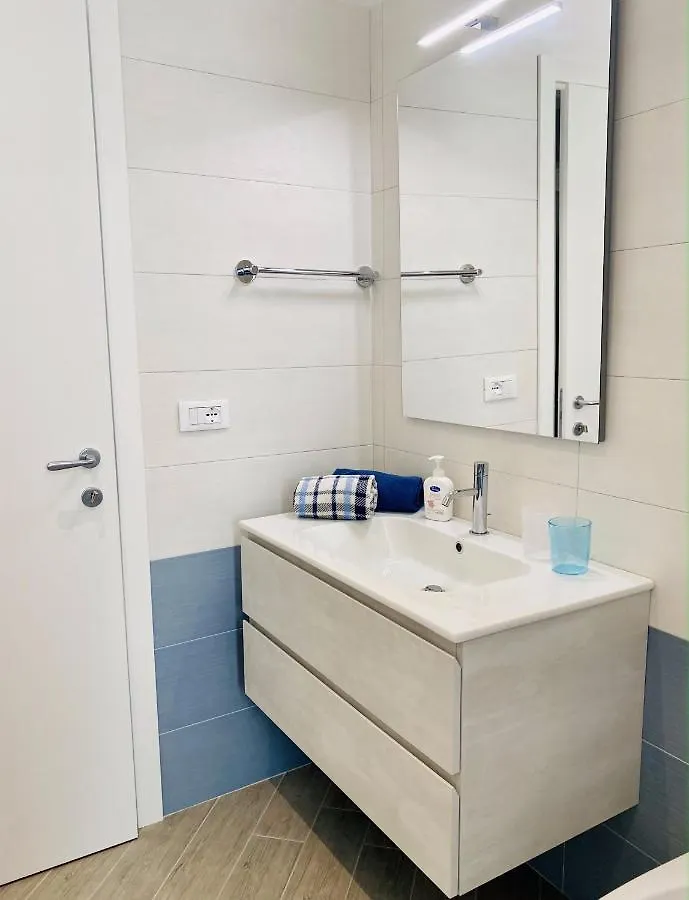 Hostdomus - Trilocale Da Dino Apartment Finale Ligure 0*,
