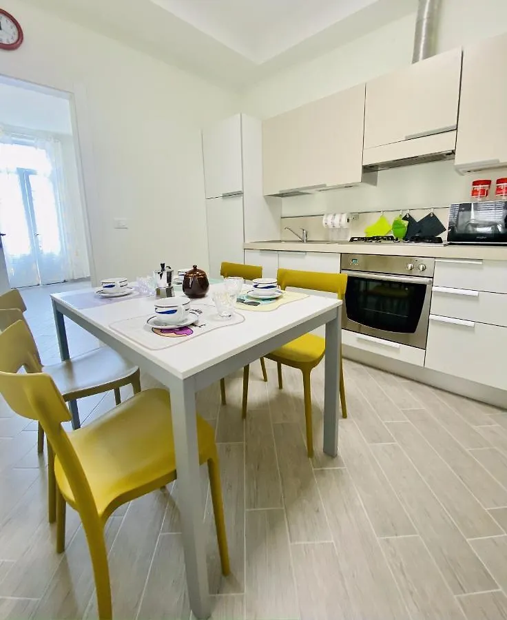 Hostdomus - Trilocale Da Dino Apartment Finale Ligure Italy