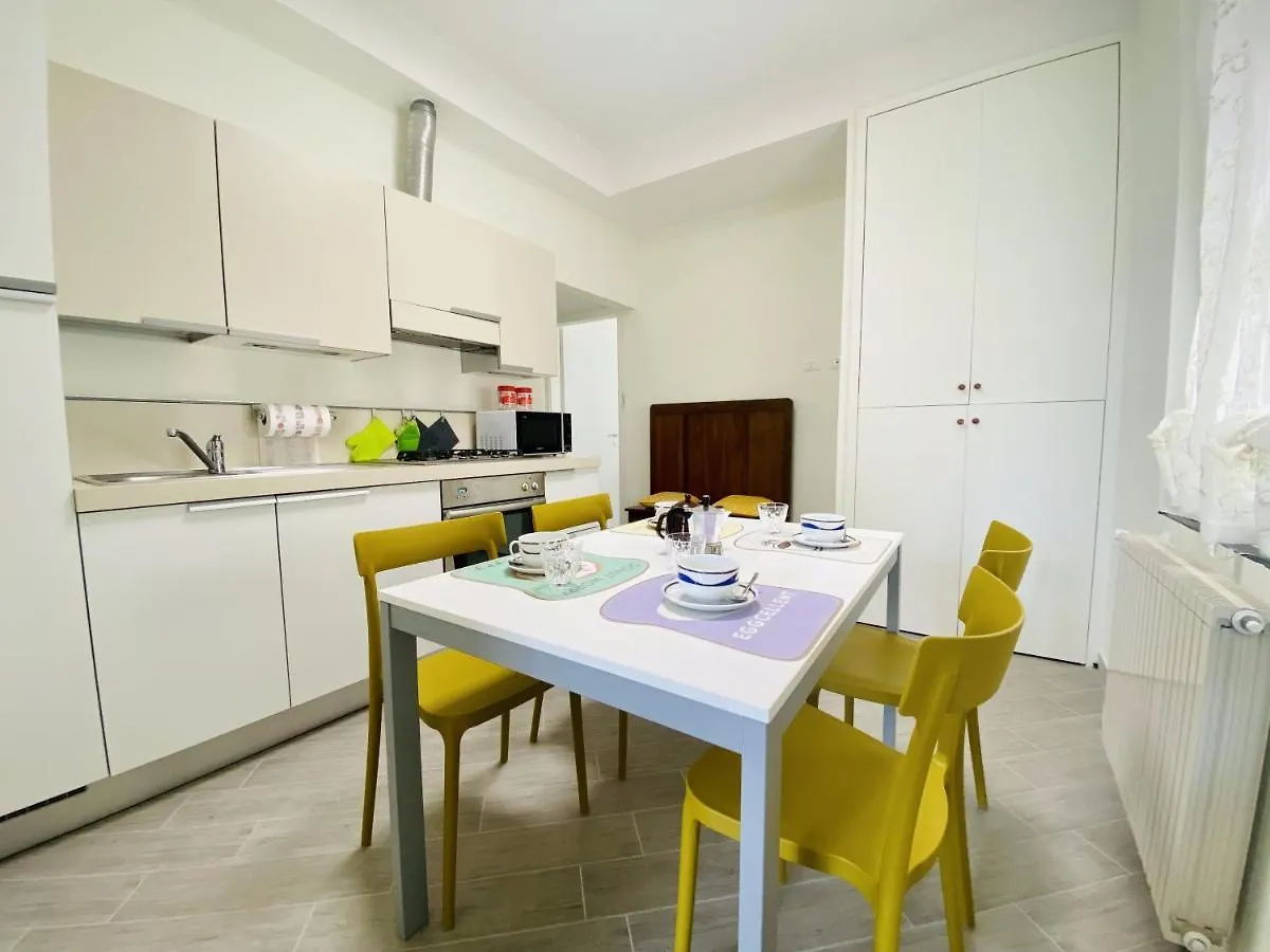 Hostdomus - Trilocale Da Dino Apartment Finale Ligure 0*,  Italy