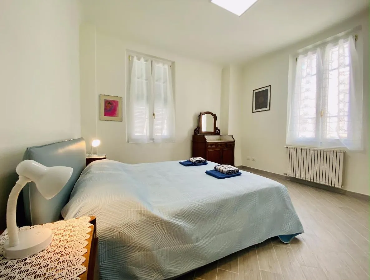 Hostdomus - Trilocale Da Dino Apartment Finale Ligure Italy